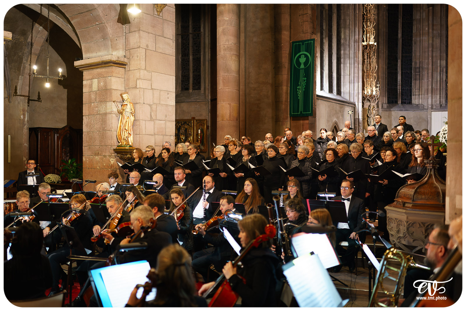 LA MESSE DU COURONNEMENT